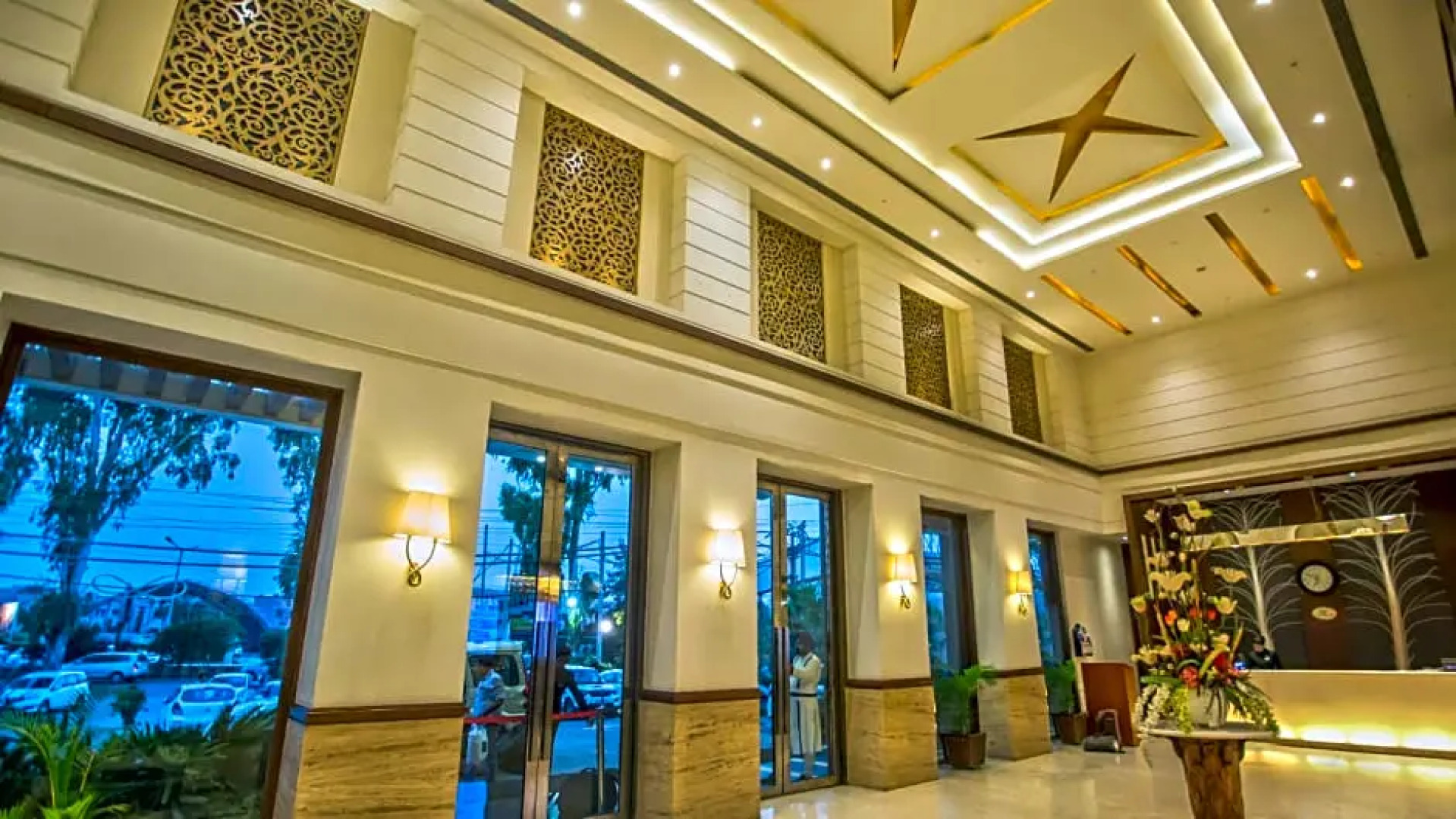 Sarovar Portico Hotel