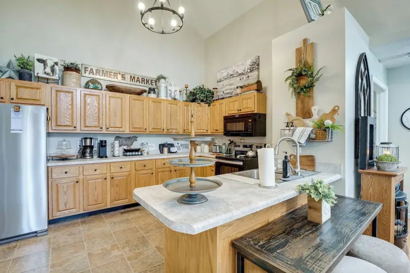 Near Lake Cumberland: Monticello Home w/ Gazebo!