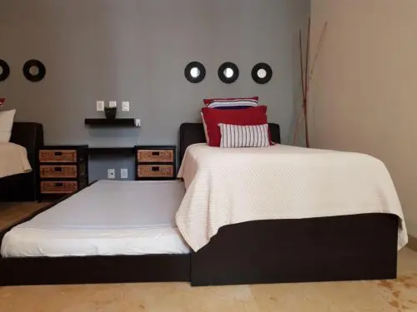 Los Veneros, Torre Agave