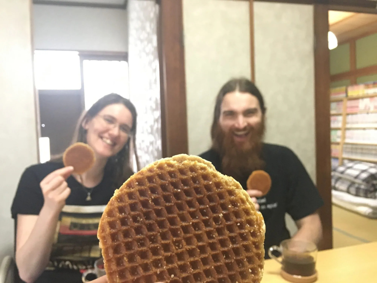 Airloghouse - Comic Inn -