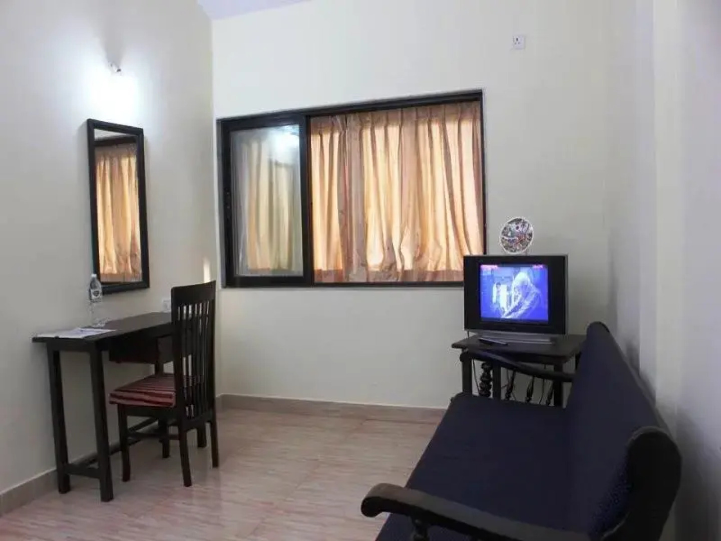 OYO 833 Hotel Prince Santosh Holiday Homes