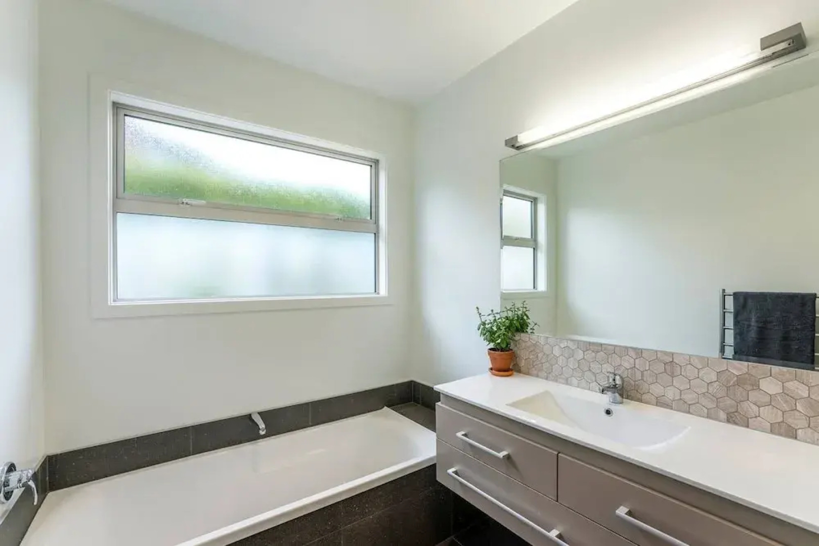 Light and Bright Large Family Home