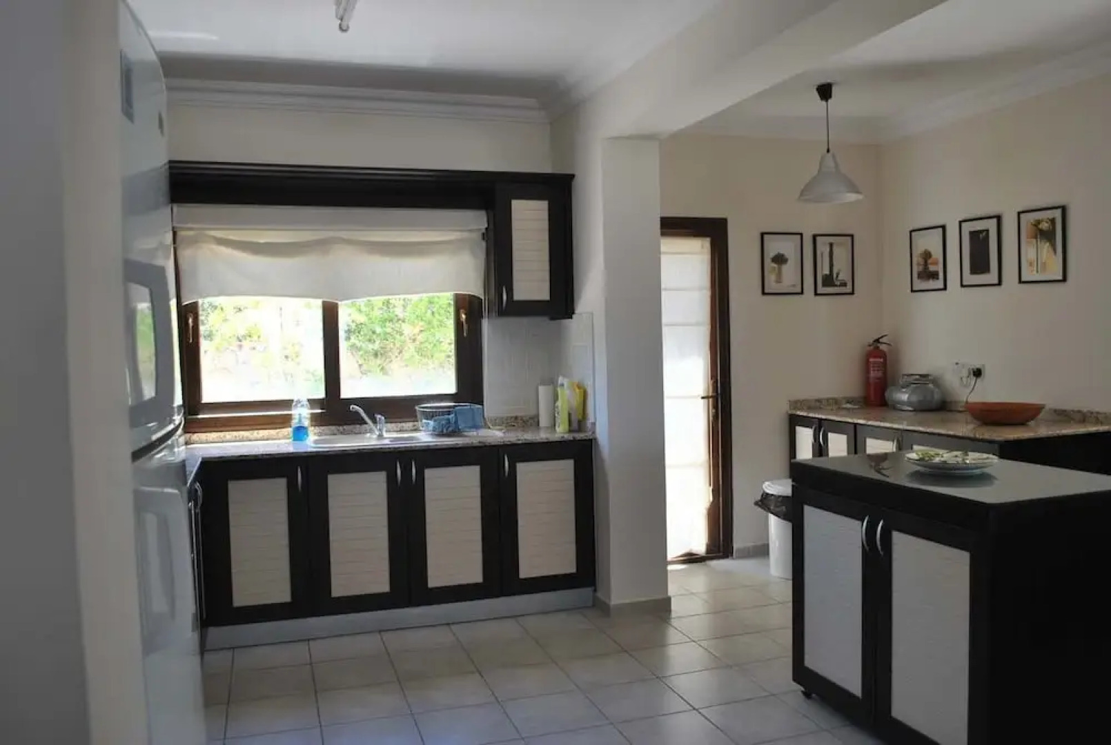 Villa Sunset 4 by Amy Villas