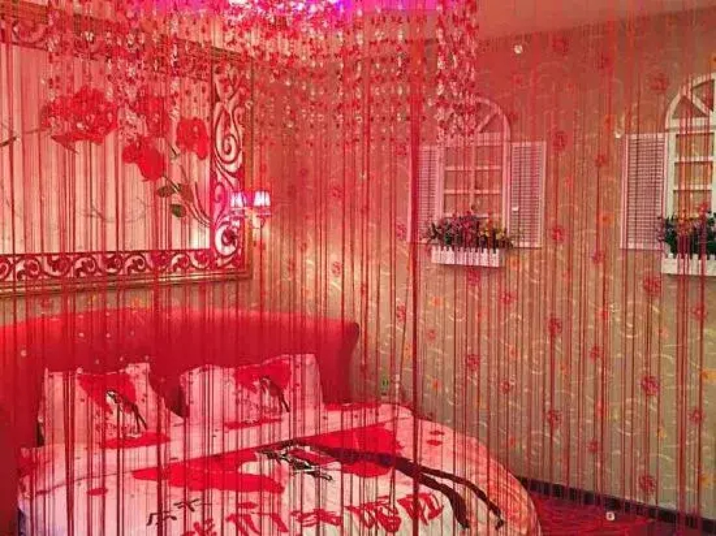 Daqing Zhichingchun Holiday Hotel (Baicheng Railway Station)