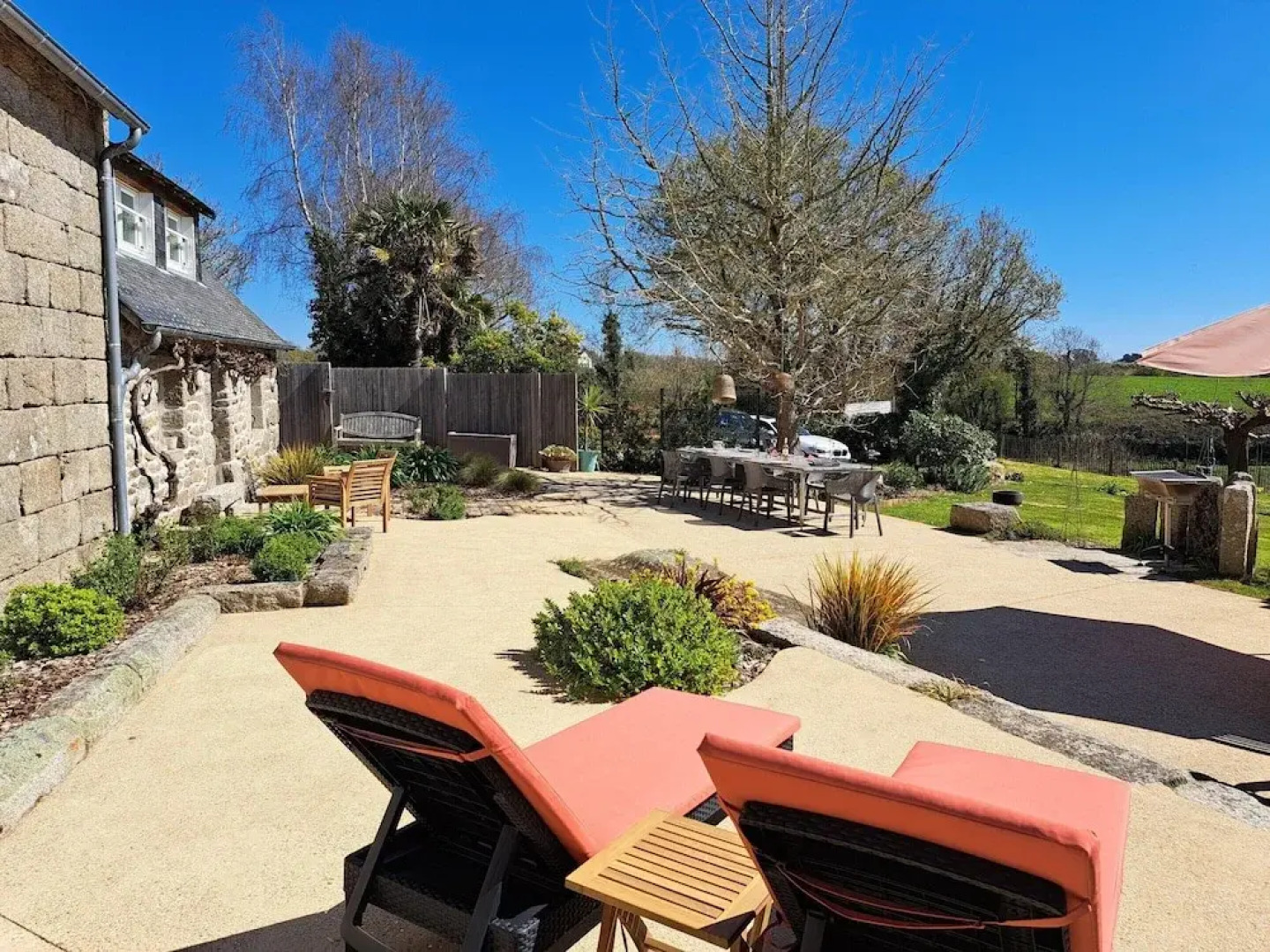 Stone House by Beach in Pont-aven