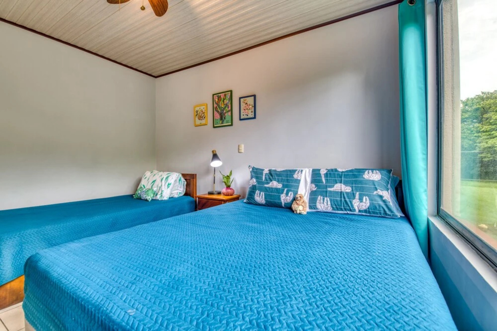 Golden Getaway Apartments