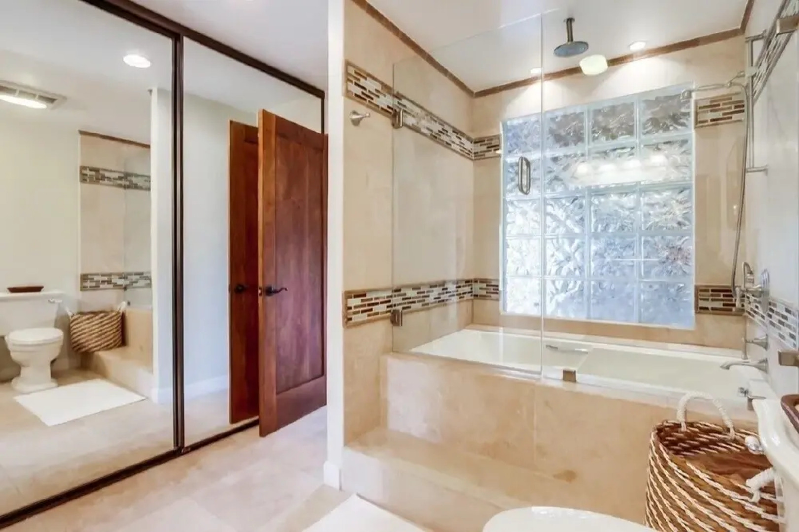 Sbtc161 3 Bedroom Condo