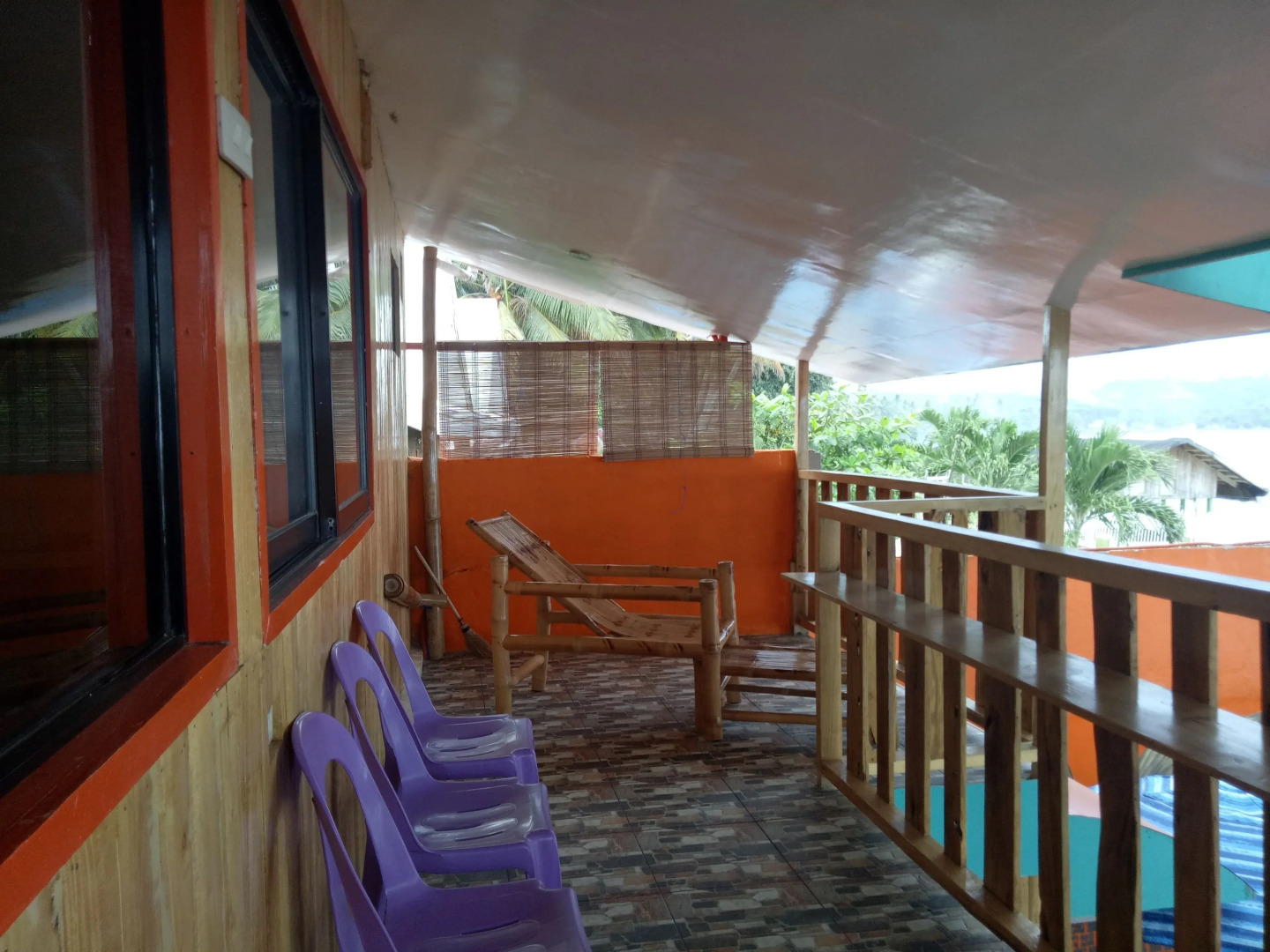 SmallFry's Beach Resort