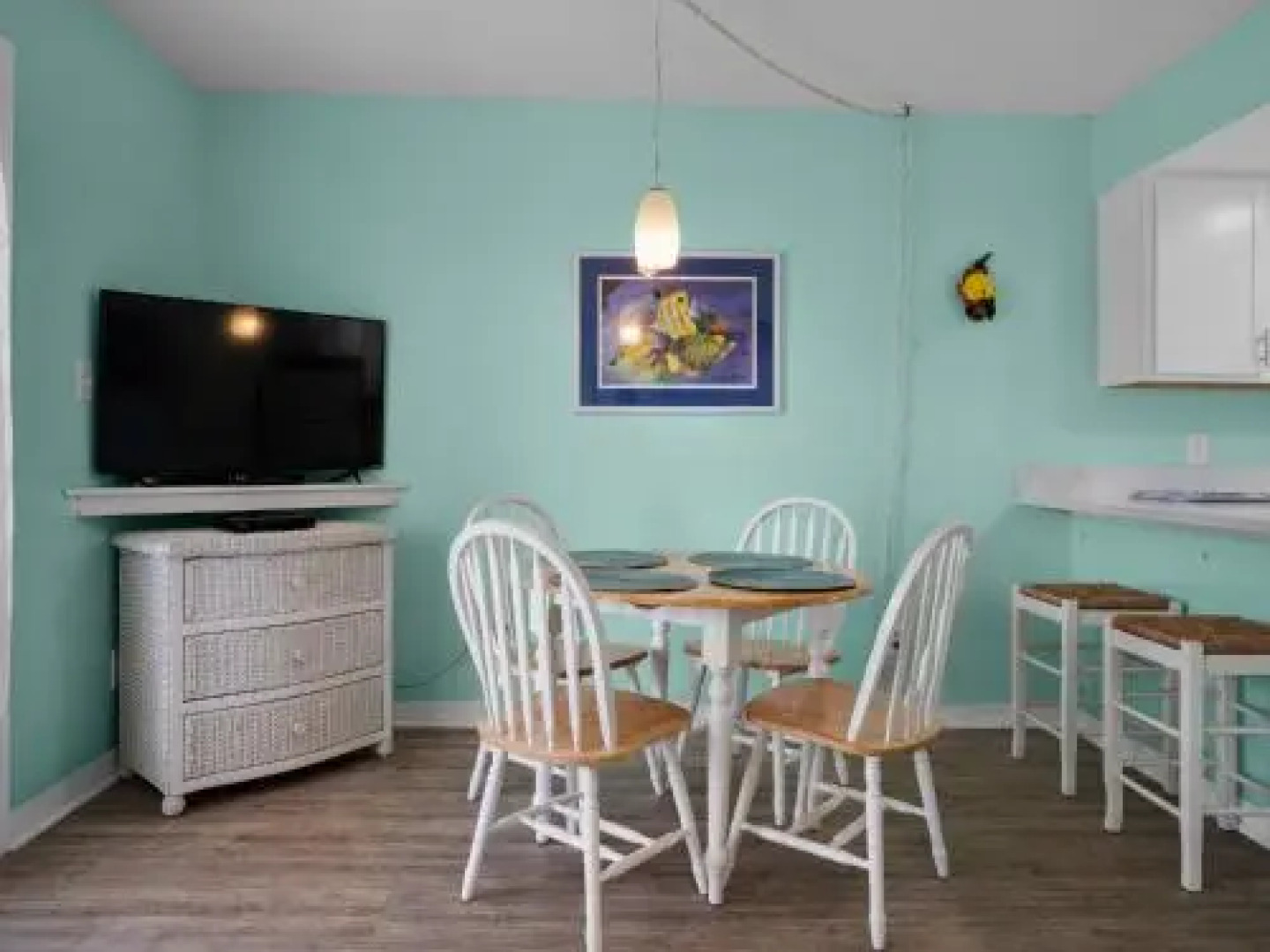 Summer Breeze Condominium 211