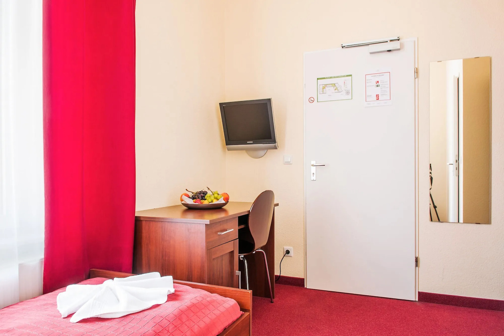 Mikon Eastgate Hotel