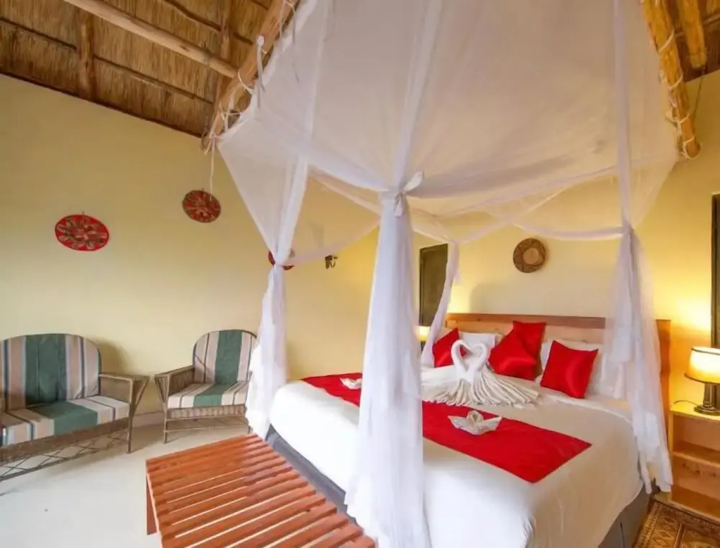 Ihamba Lakeside Safari Lodge