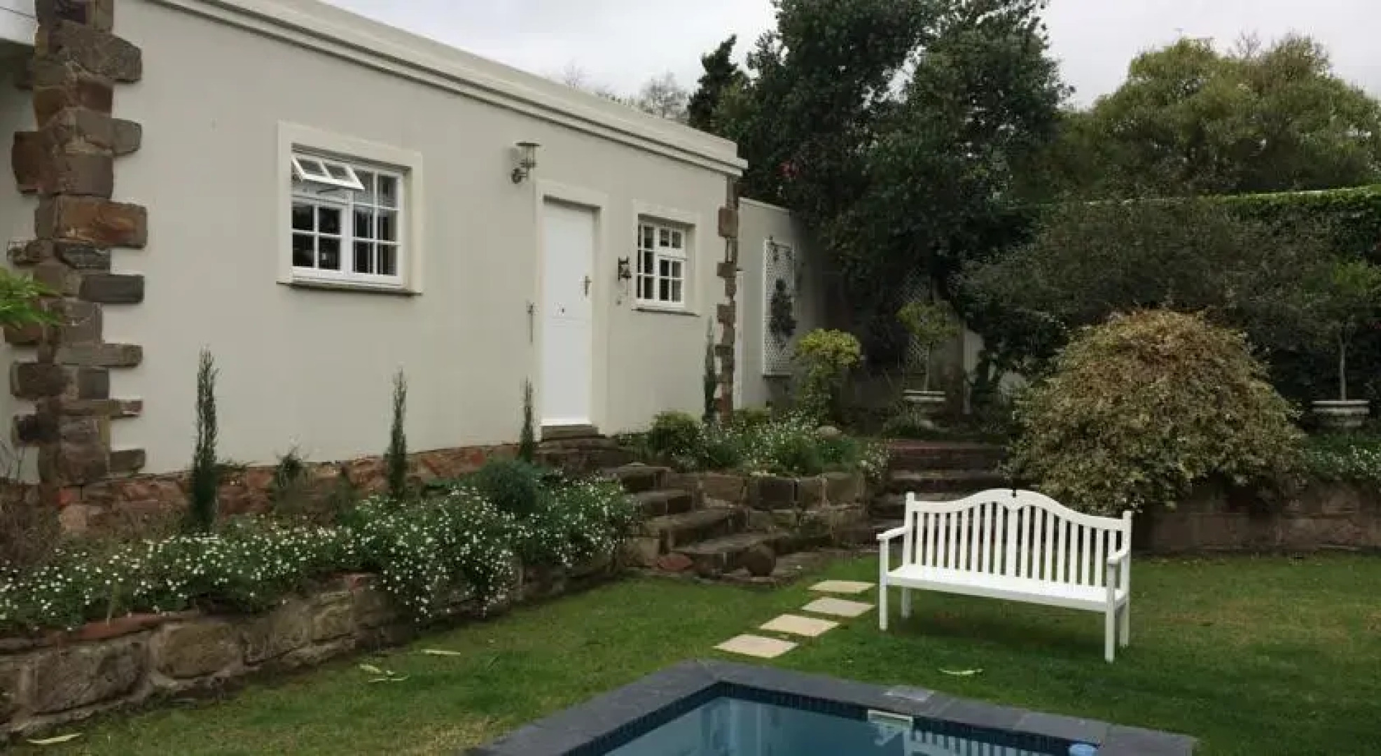 White Linen & Lavender B&B