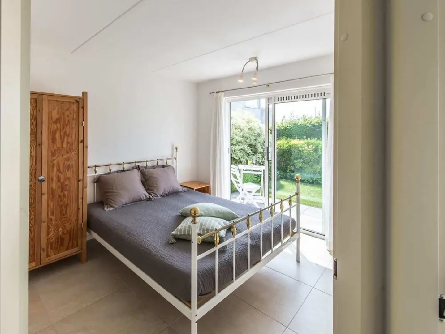 Water Villa Kortgene by Veerse Meer