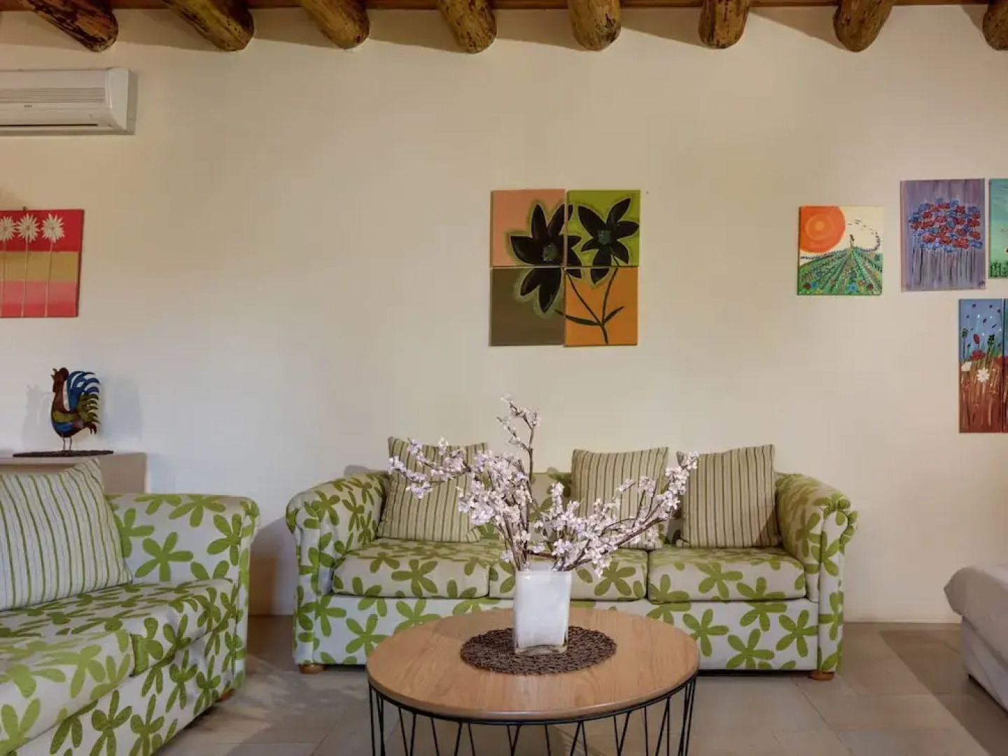 Charming Holiday Home in Maheri