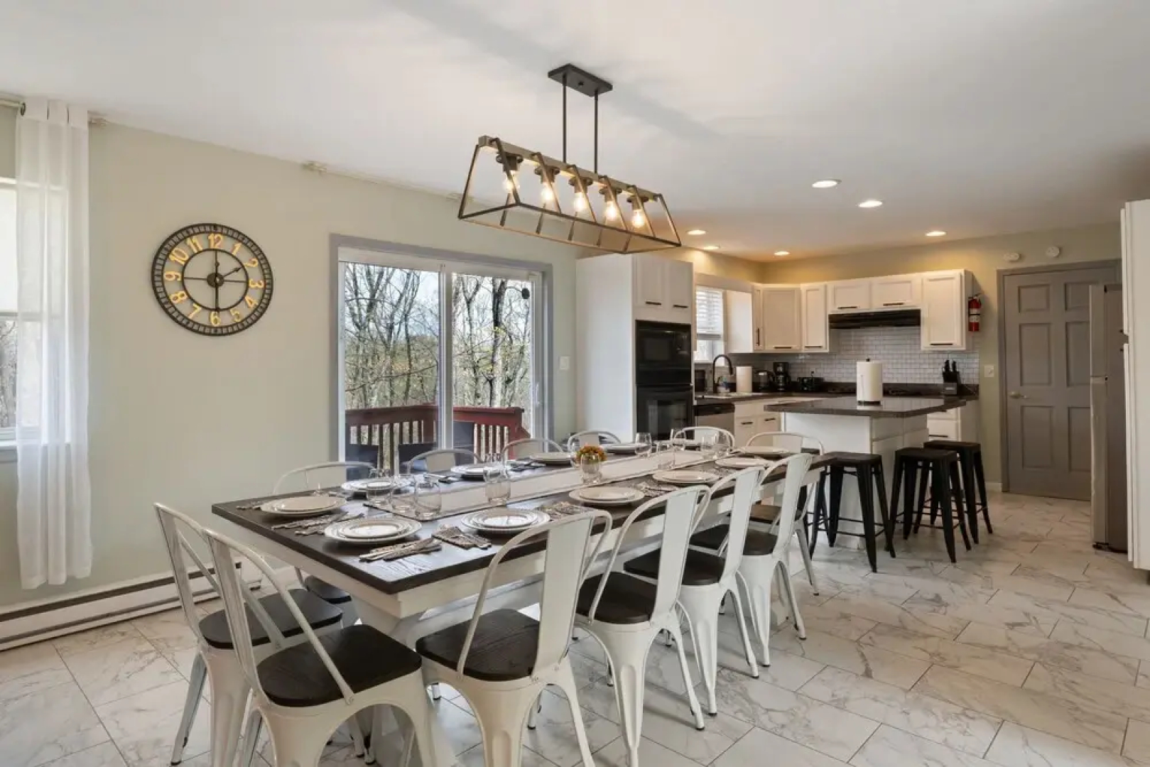 Amazing Vacation House In Poconos~hottub~game Room 6 Bedroom Home