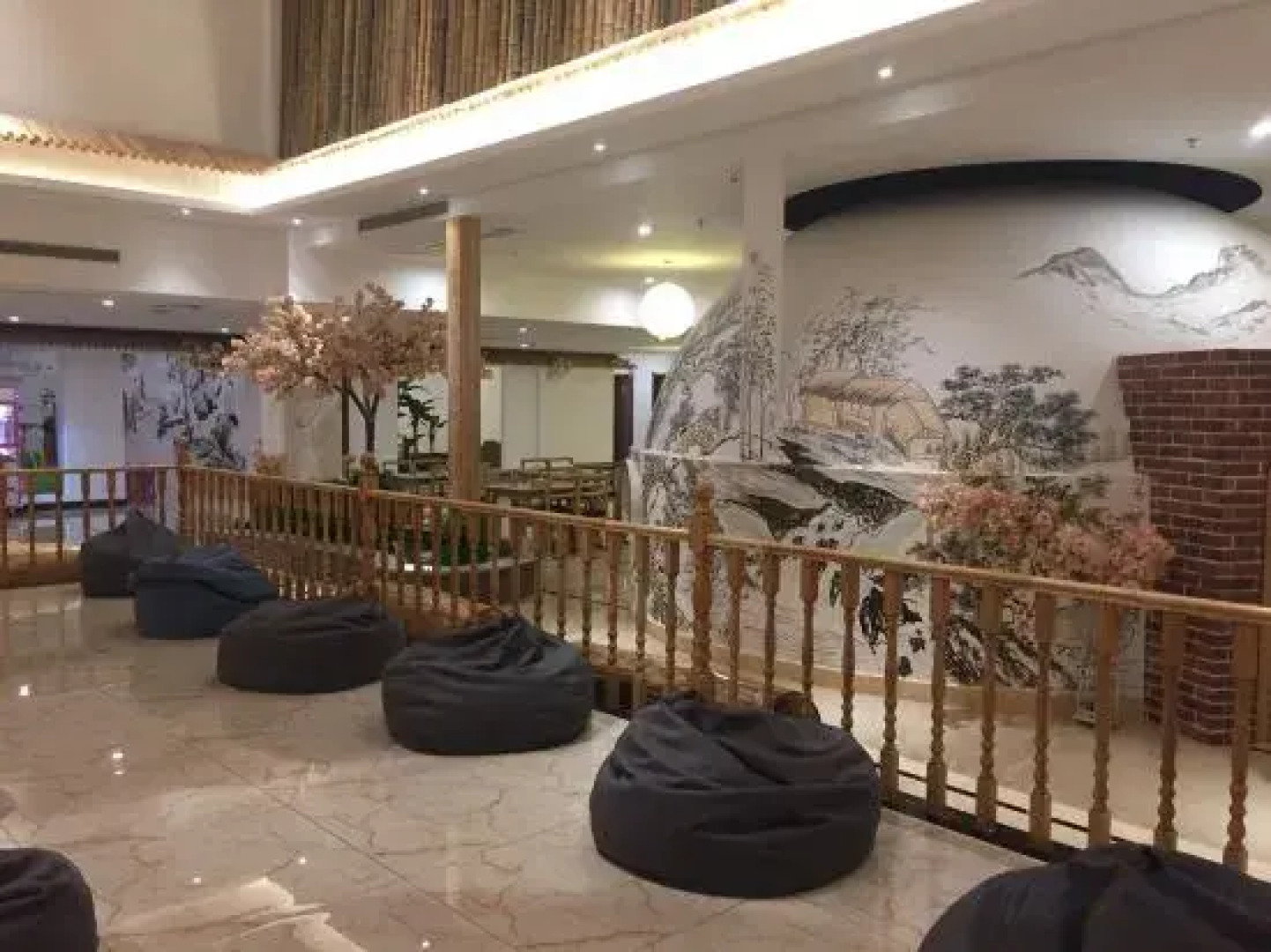 Jixi Haina Baichuan Hotel