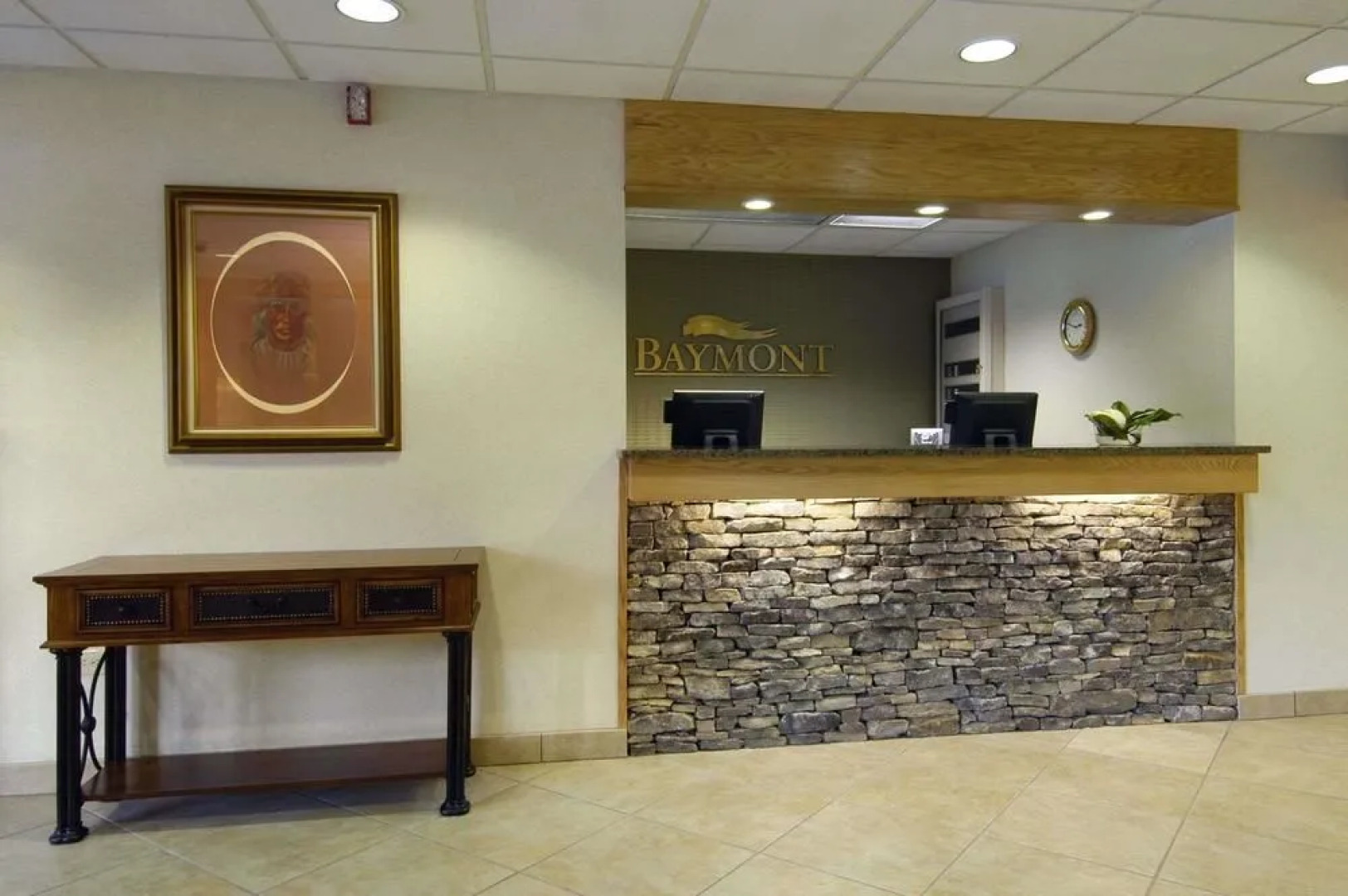Baymont Inn & Suites Cherokee Smoky Mountains