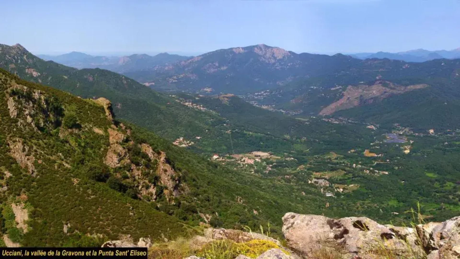 Chambre INDEPENDANTE et aménagée 25 kms Ajaccio