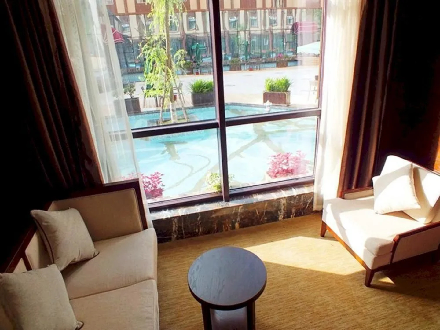 Sanroyal International Hotel