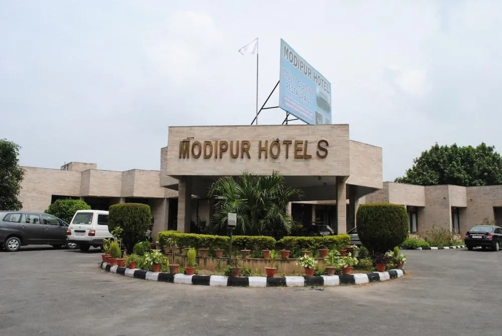 Modipur Hotel