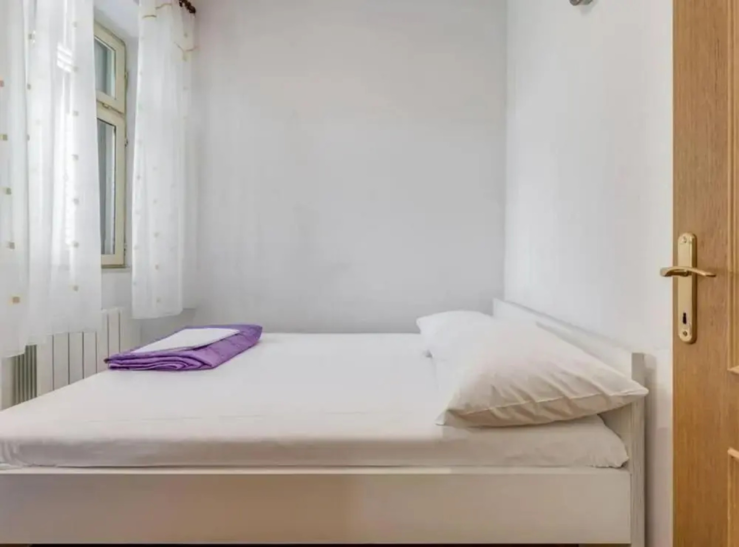 Charming Retreat Holiday Home Mravince With Pool