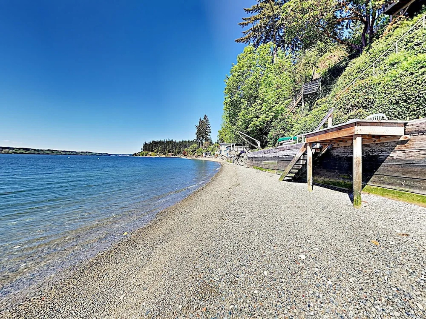 Bayside Retreat Home by RedAwning