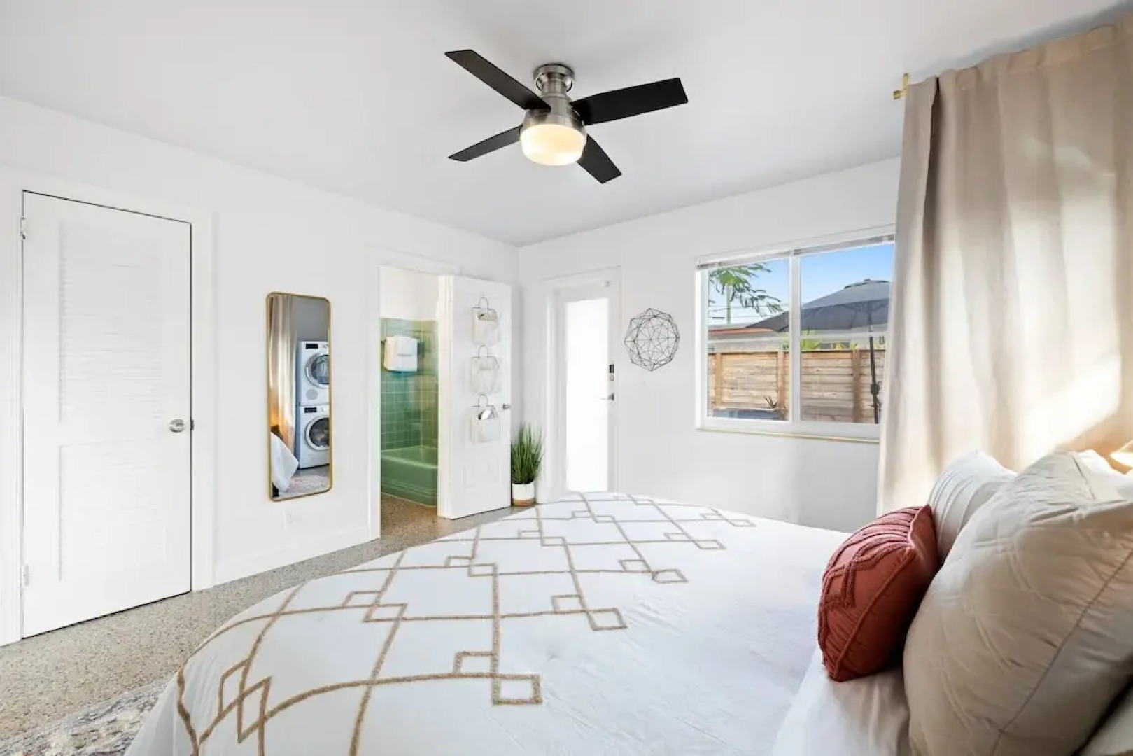 Modern Downtown Bungalow