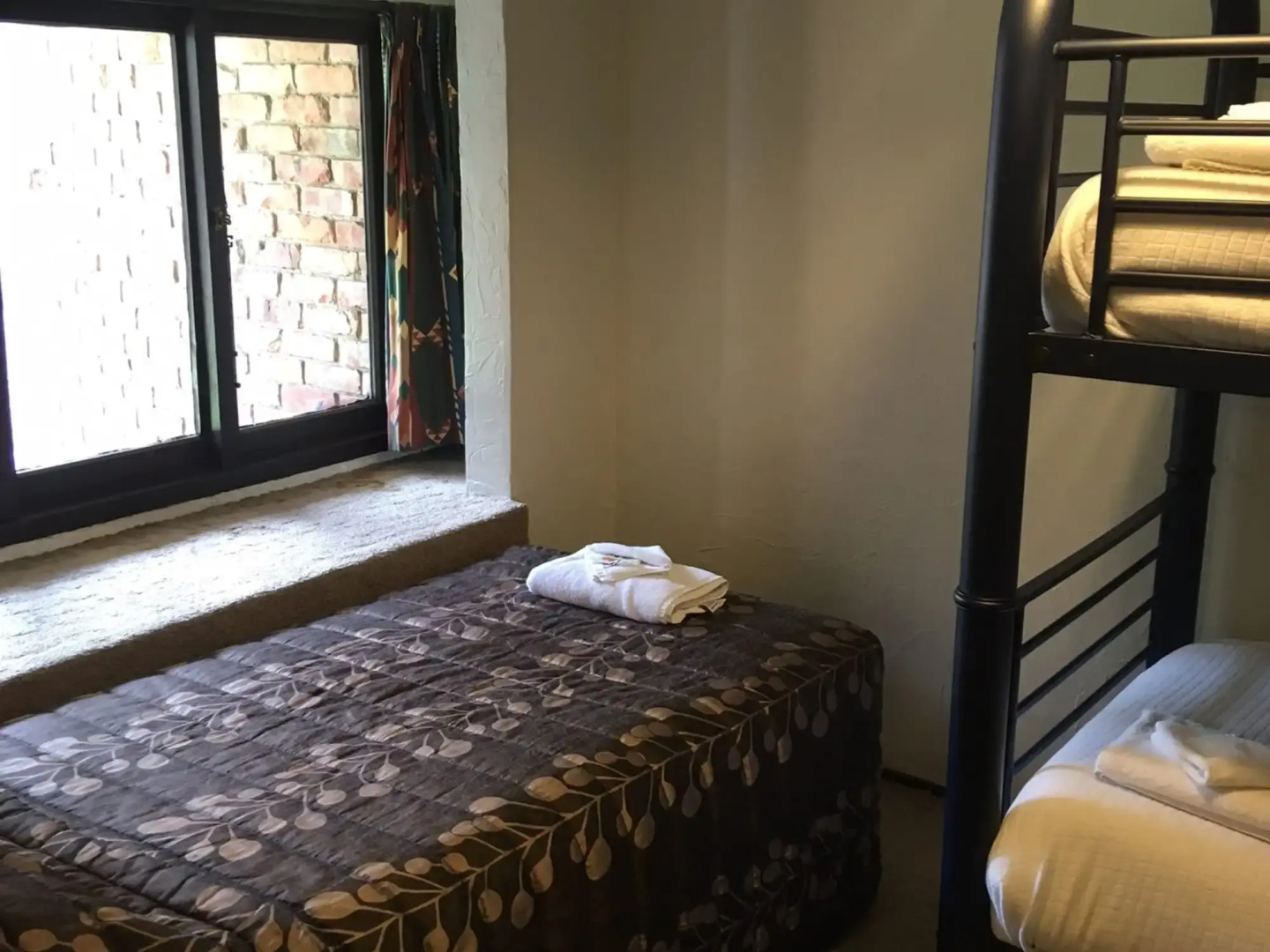 Woodlands Motels and Apartments