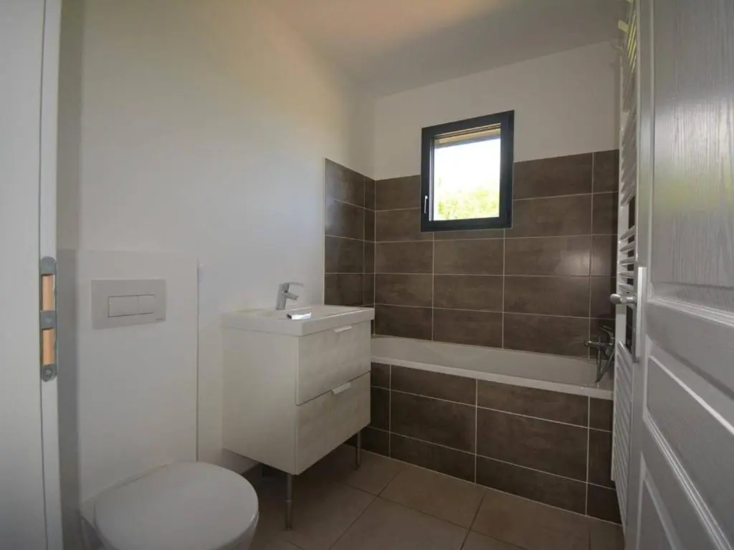 Maison Saint-Alban-Auriolles, 5 pièces, 8 personnes - FR-1-382-139