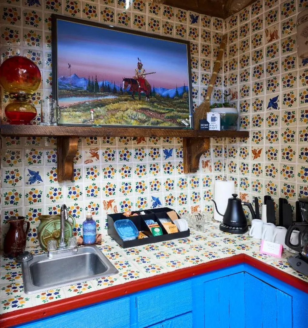 Loba Luna Bed and Breakfast, LLC