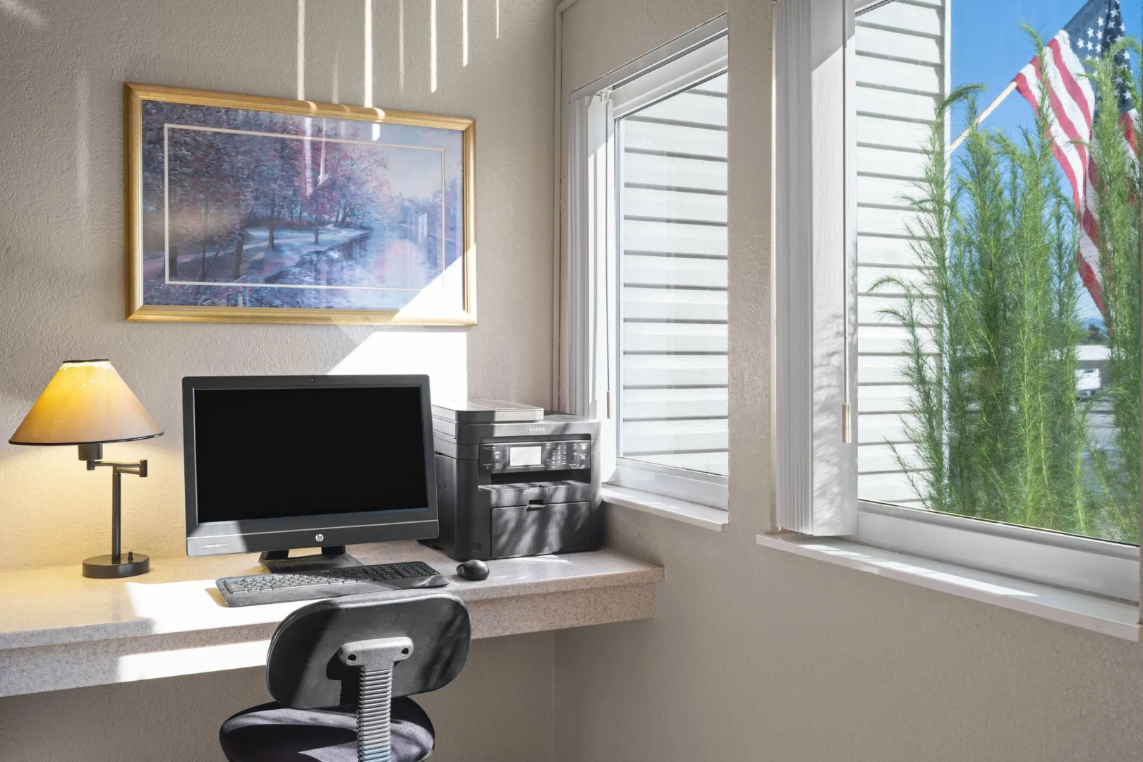 Super 8 by Wyndham Lewistown