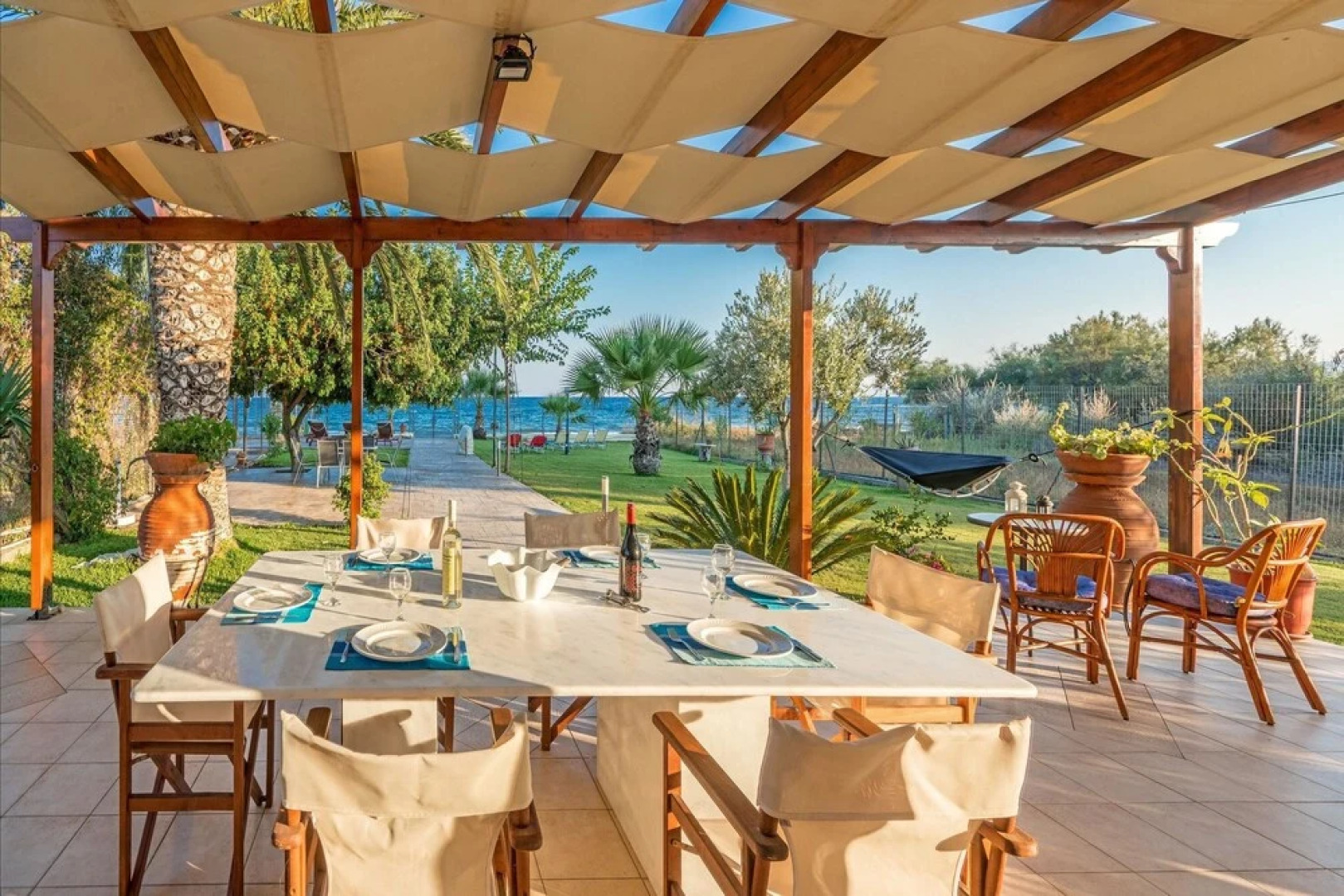 Holiday home poseidonnos and evripidou