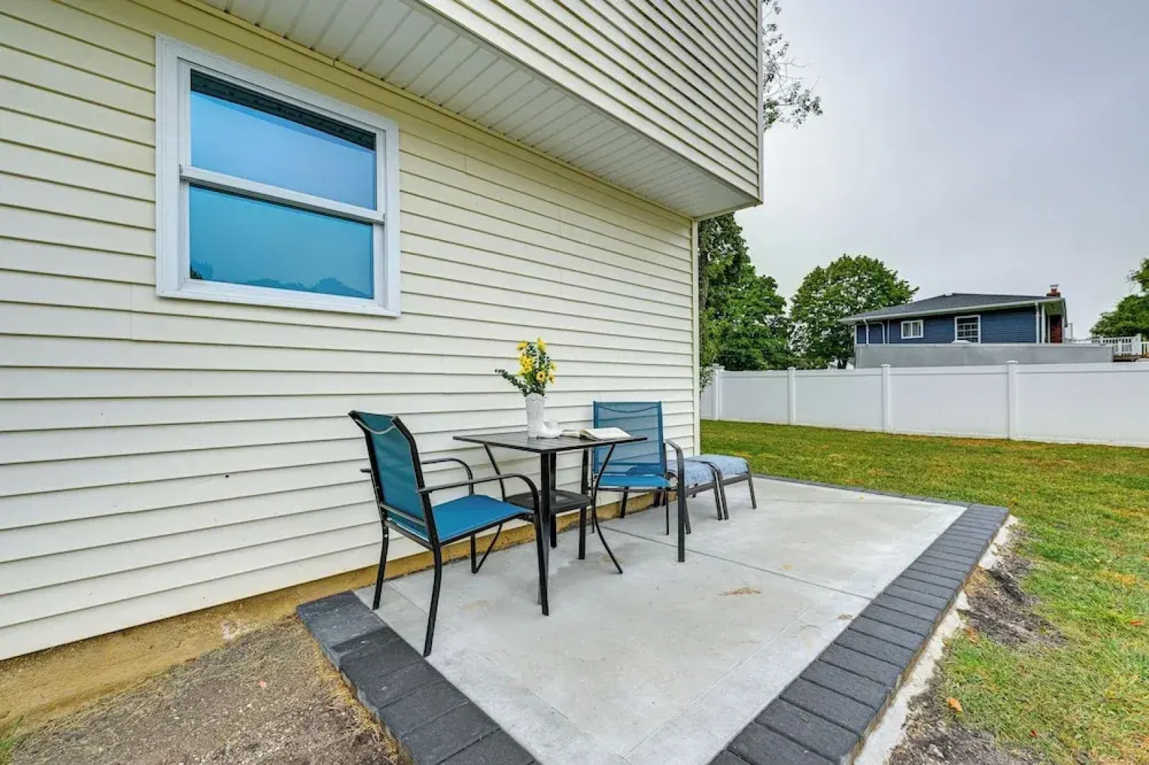 Bay Shore Vacation Rental w/ Shared Yard!