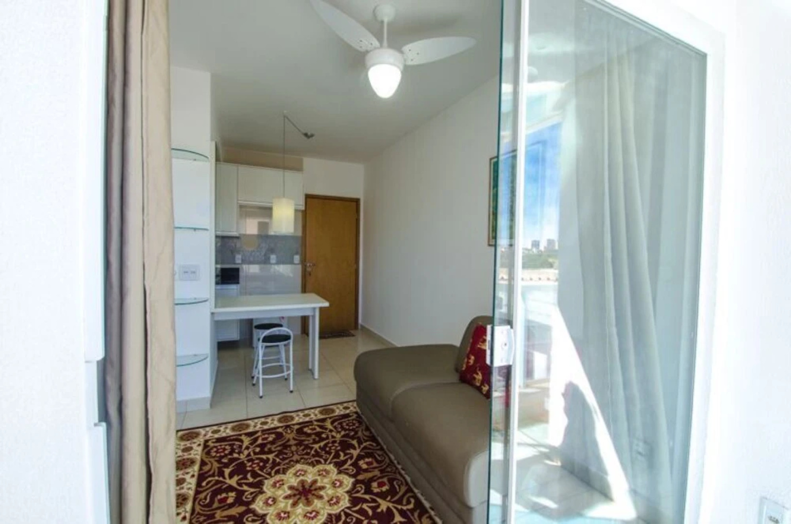 AV110 Completo e perto do metro