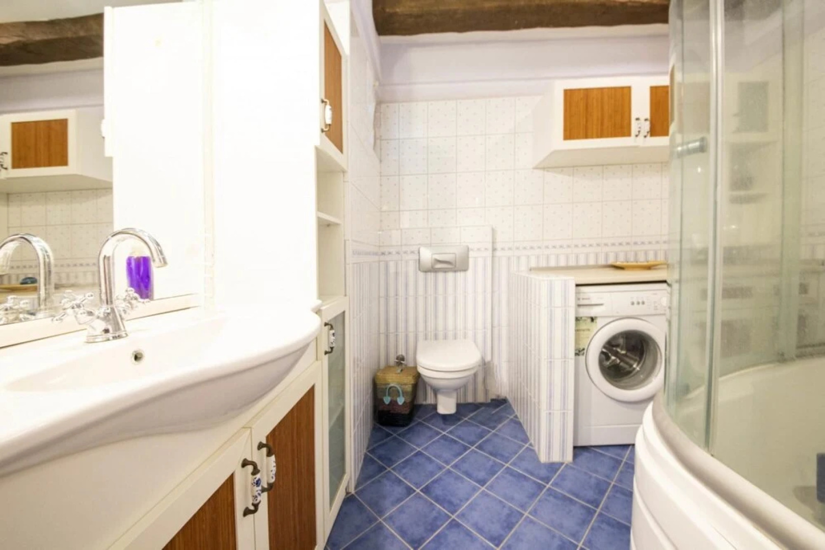 Villa in Bodrum With Shared Pool and Backyard