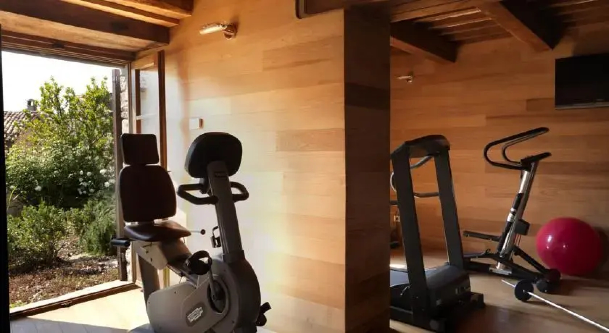 Petrella Guidi Lodge & Historical Hideaway