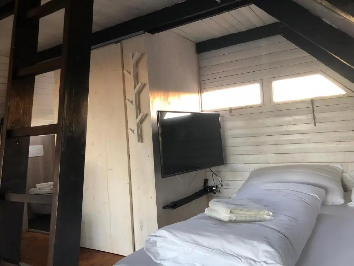 Mountains And Lakes - Romantika 5 Beach Bungalow