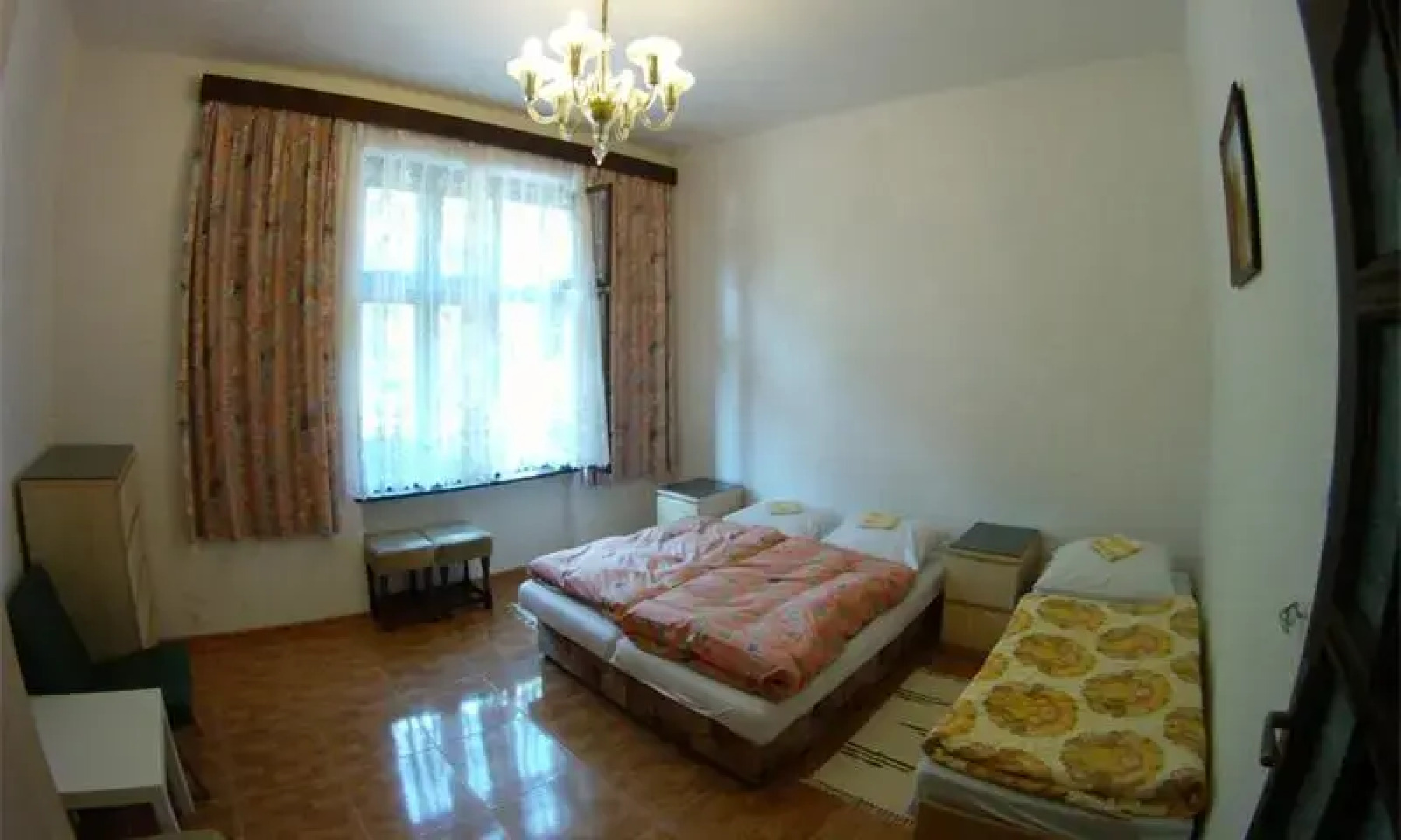 Penzion pod vejmutovym lesom