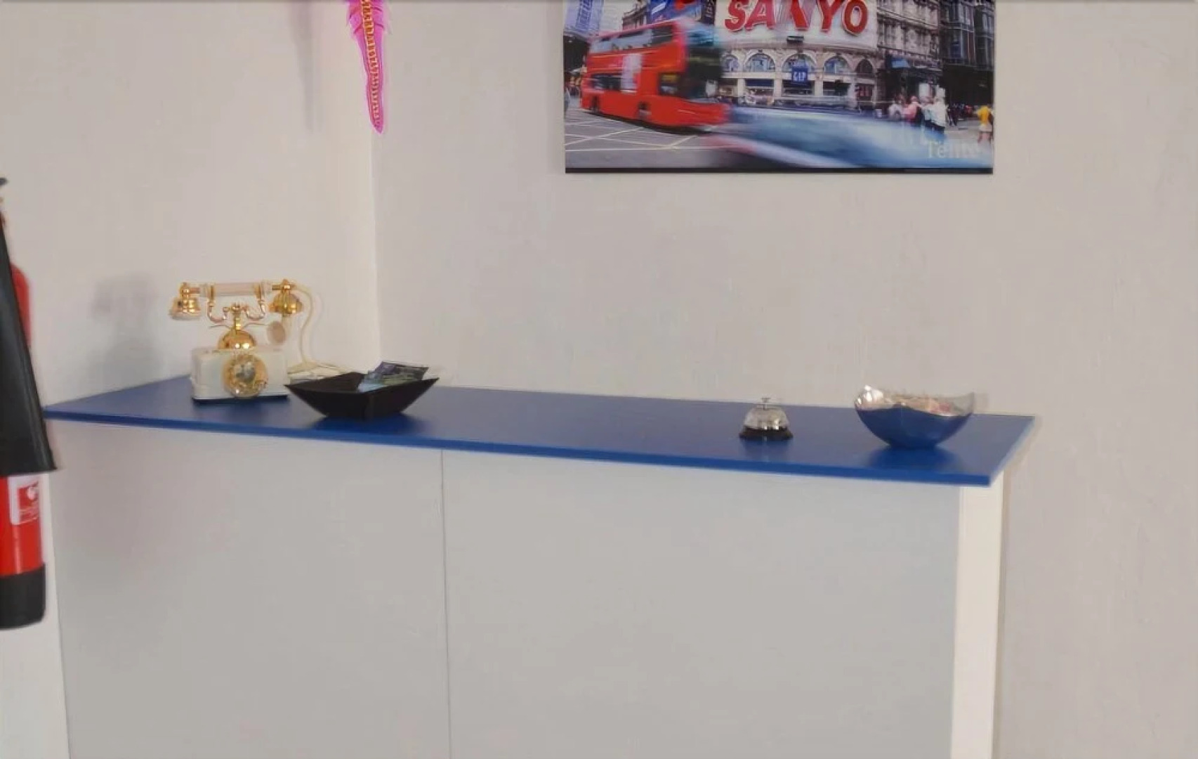 El Almendro y la Montaña