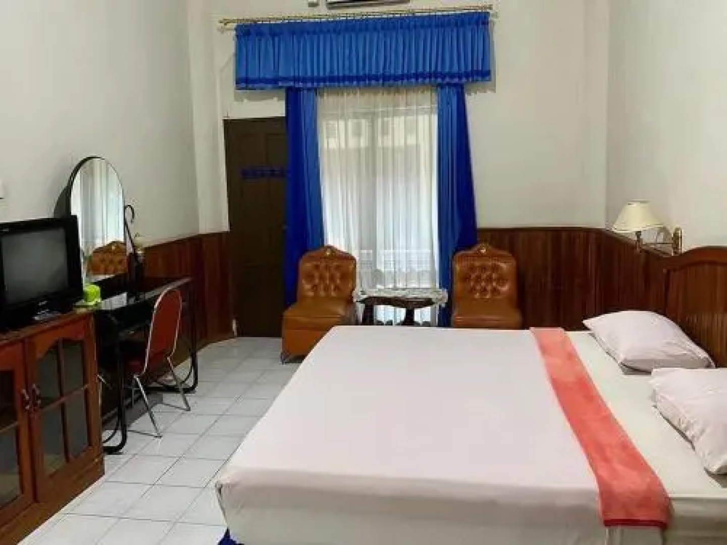 Hotel Mira