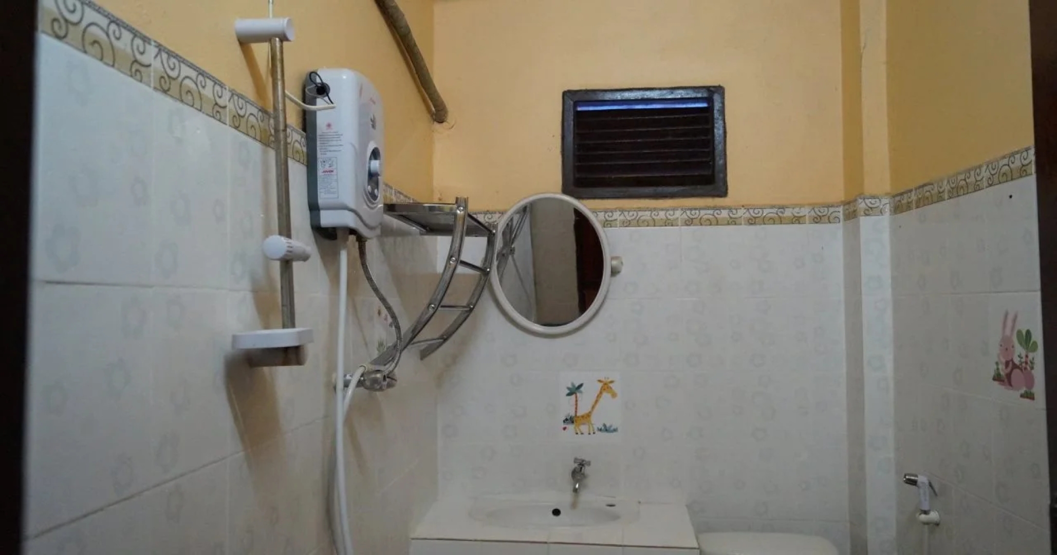 Mountain Riverview Guesthouse