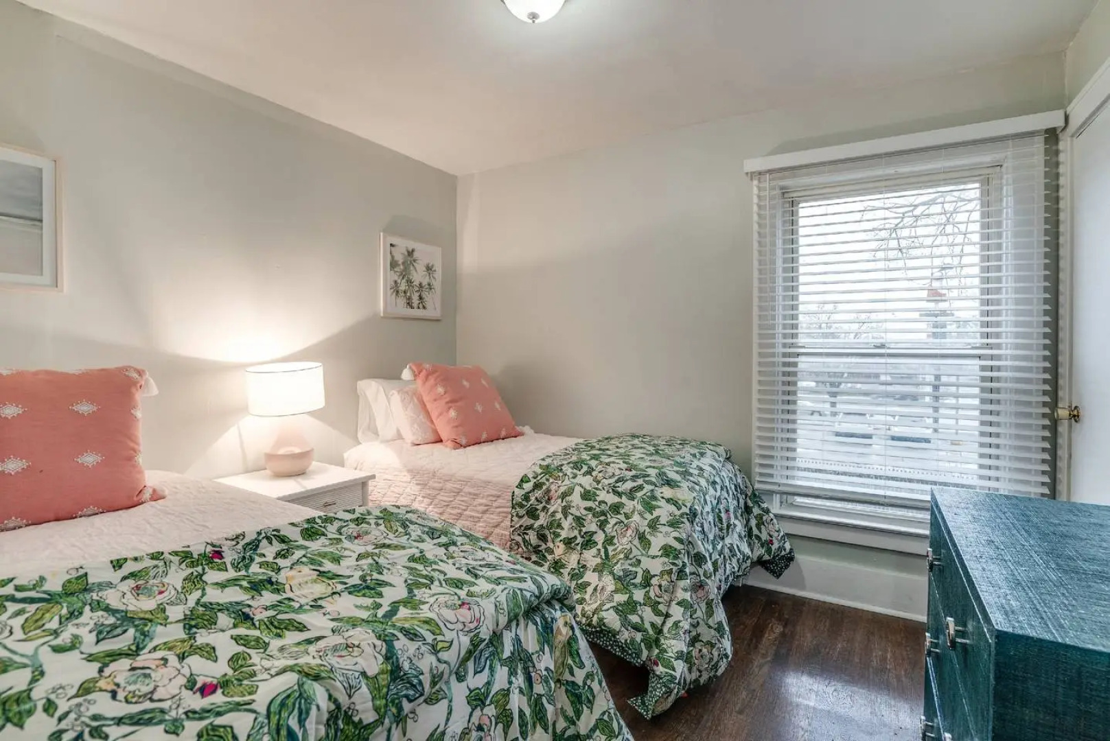 Cozy and comfortable apartment /15 minutes to down town