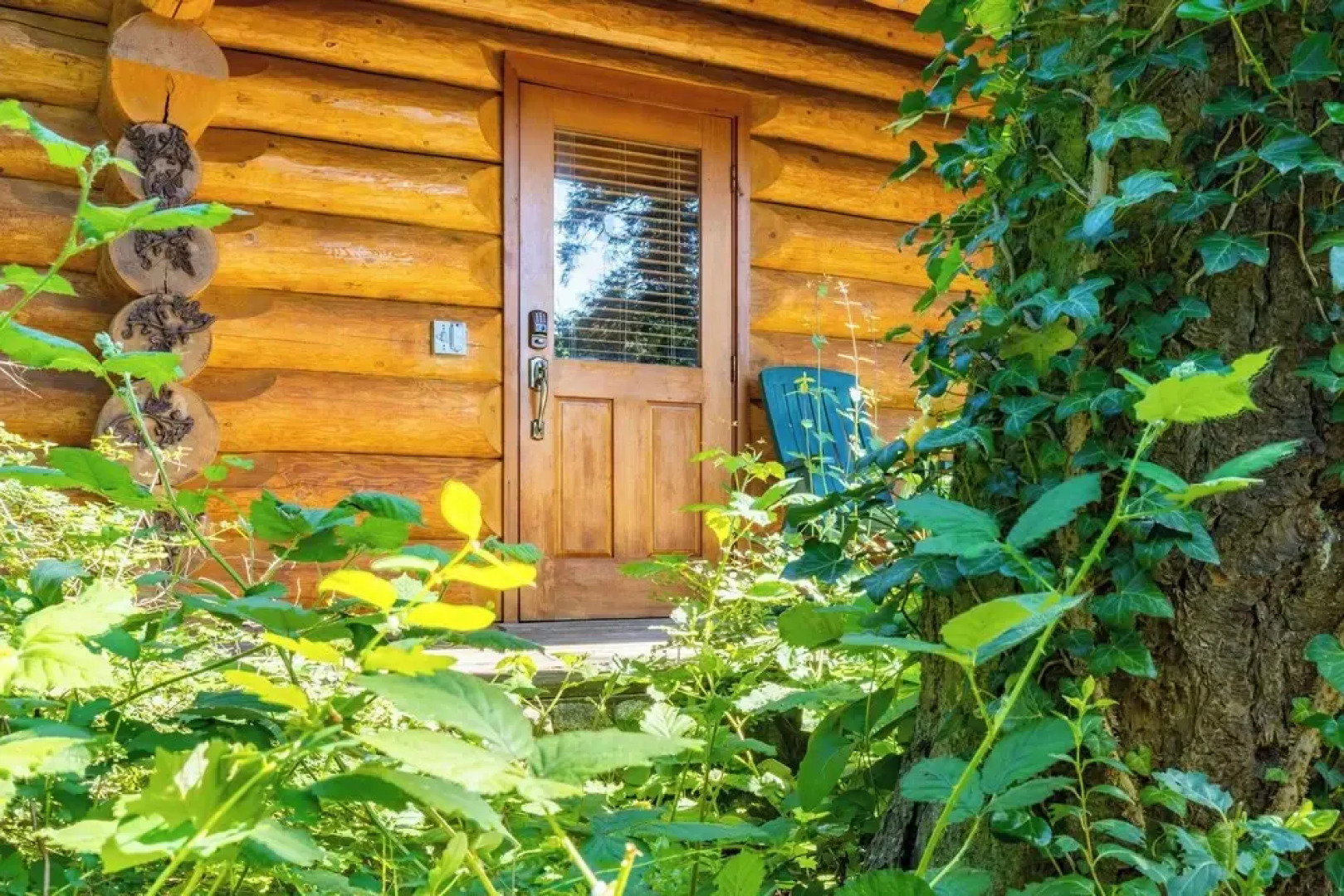 Penn Cove Overlook by Avantstay Cabin w/ Views