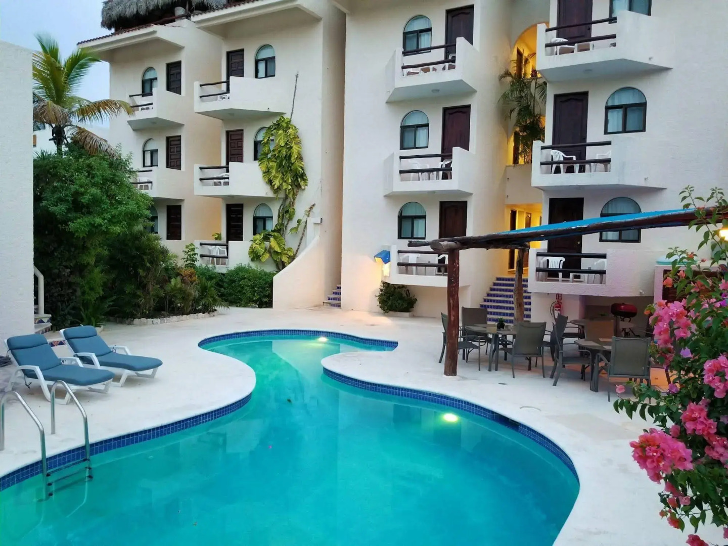 Villas De Rosa Beach Resort