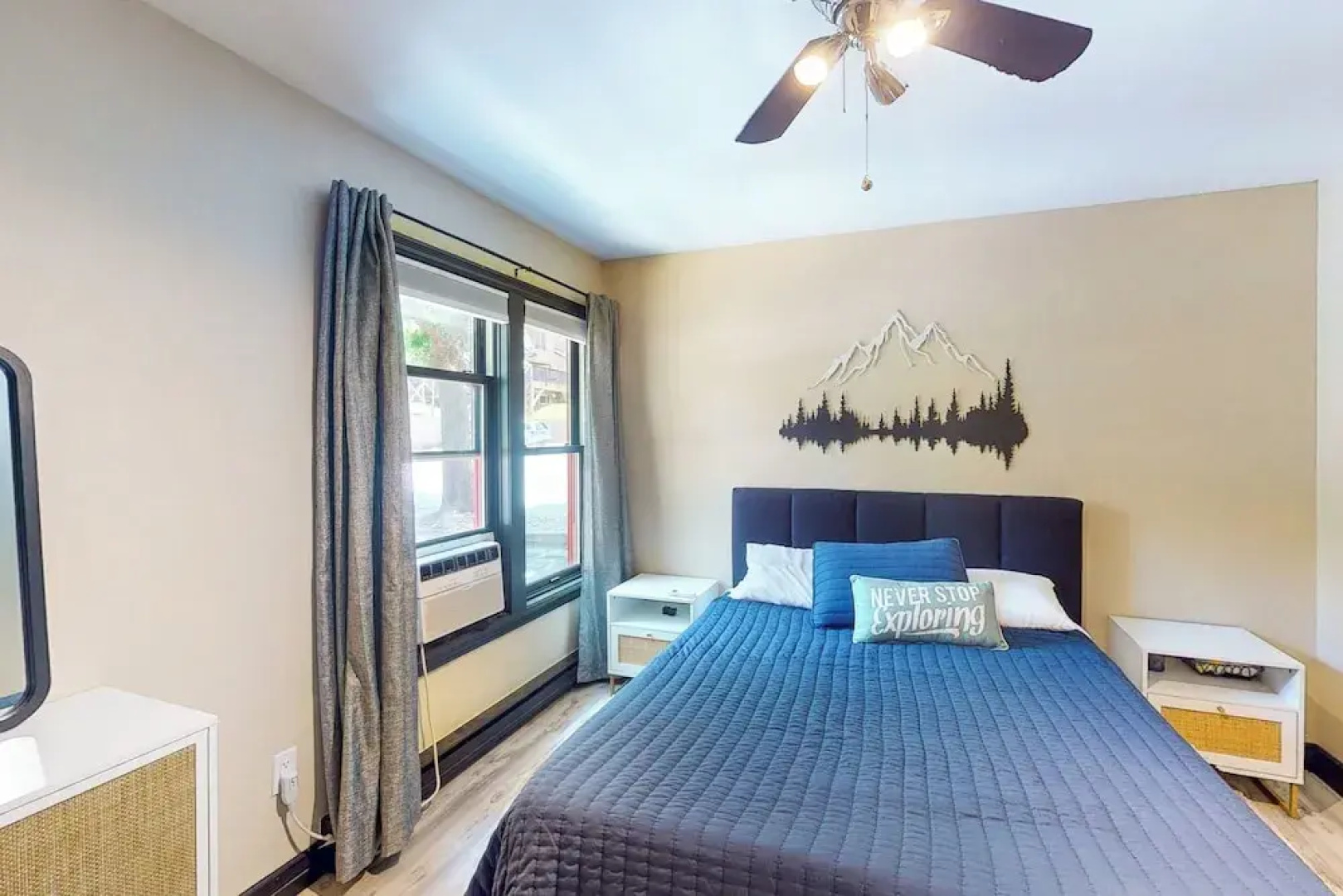 Darling Dwelling: 2 Mi to Dtwn Durango!