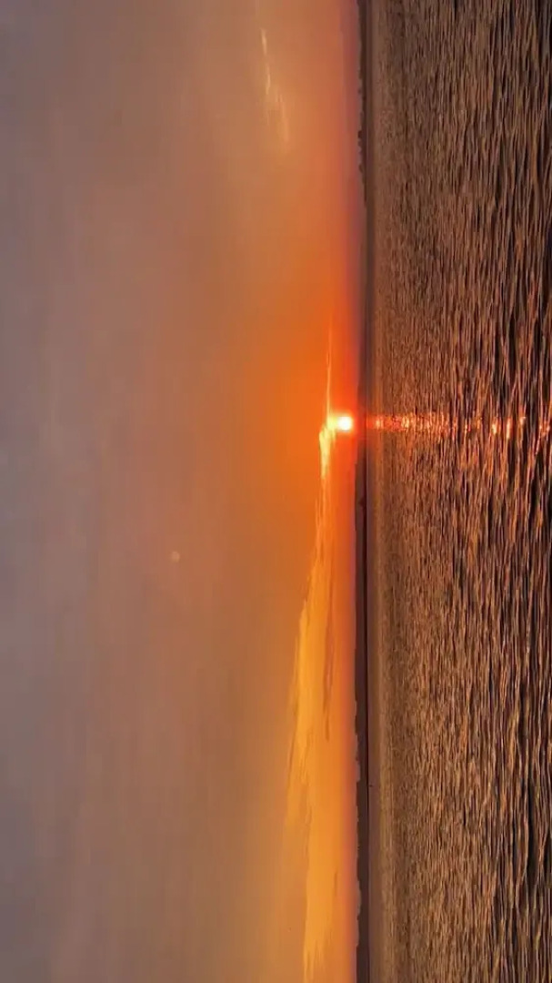 Charming Bungalow in Oostmahorn, Netherlands - Perfect for Nature Lovers