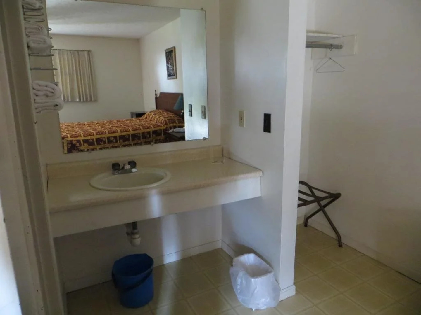 Dry Ridge Motor Inn