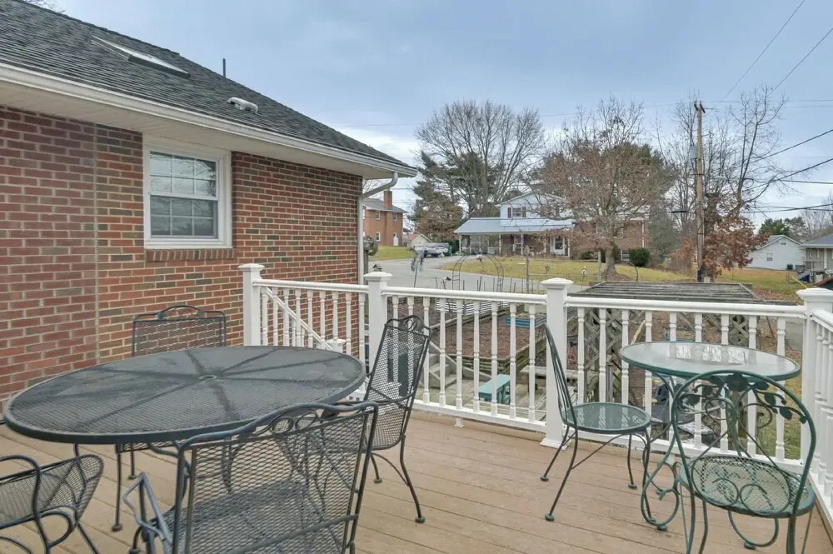 Large Home w/ Deck & Grill ~ 9 Mi to Virginia Tech