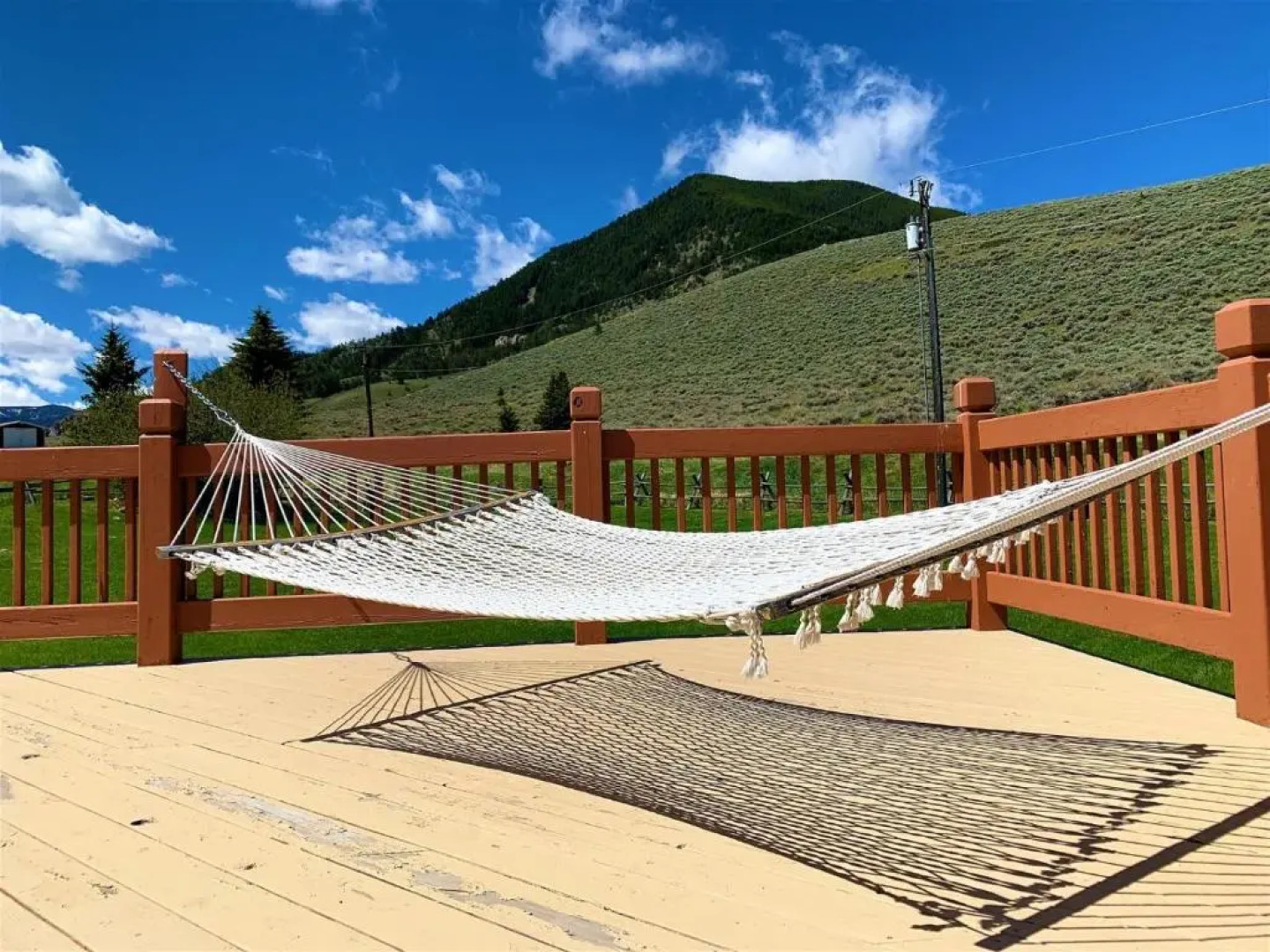 Dog Friendly Elk Ridge with Hot Tub by AAA Red Lodge Rentals