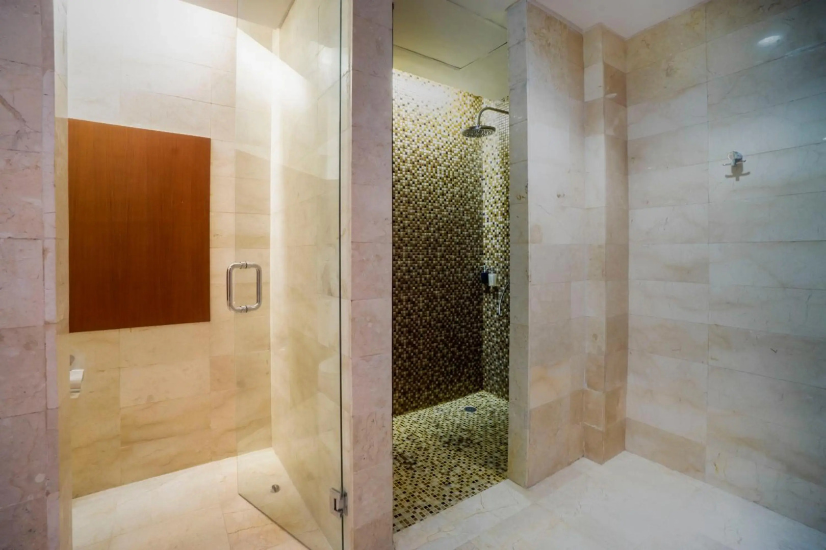 Le Grande Bali Hotel